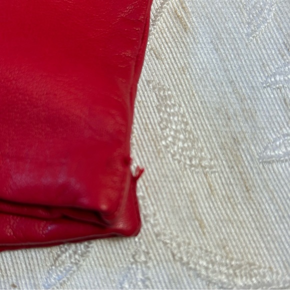 Fownes Genuine Leather Red Gloves Women's Size 7 WPL 9522. Cashmere Lining. - Picture 4 of 5